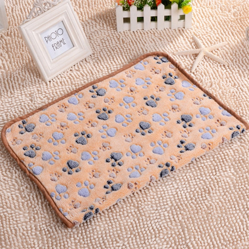 Cute Floral Pet Sleep Warm Paw Print